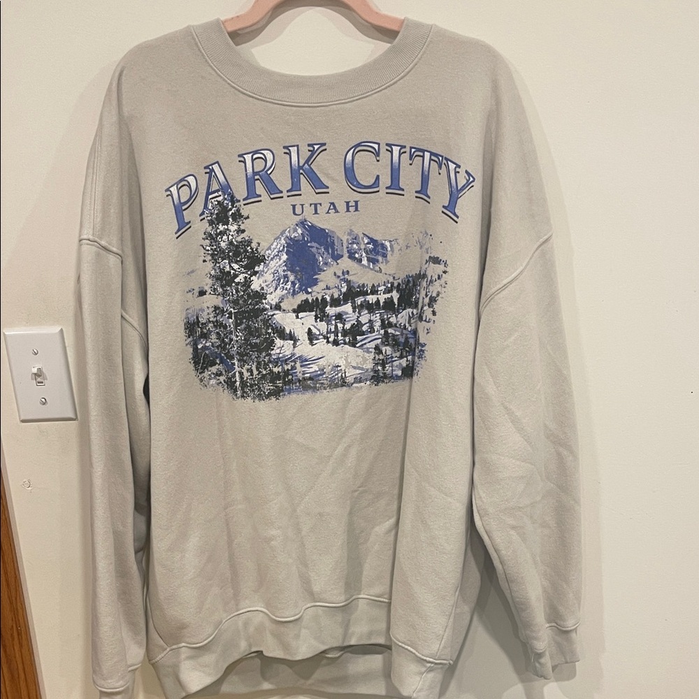 State of Mind Park City Utah Graphic Crewneck Sweater - Light Gray